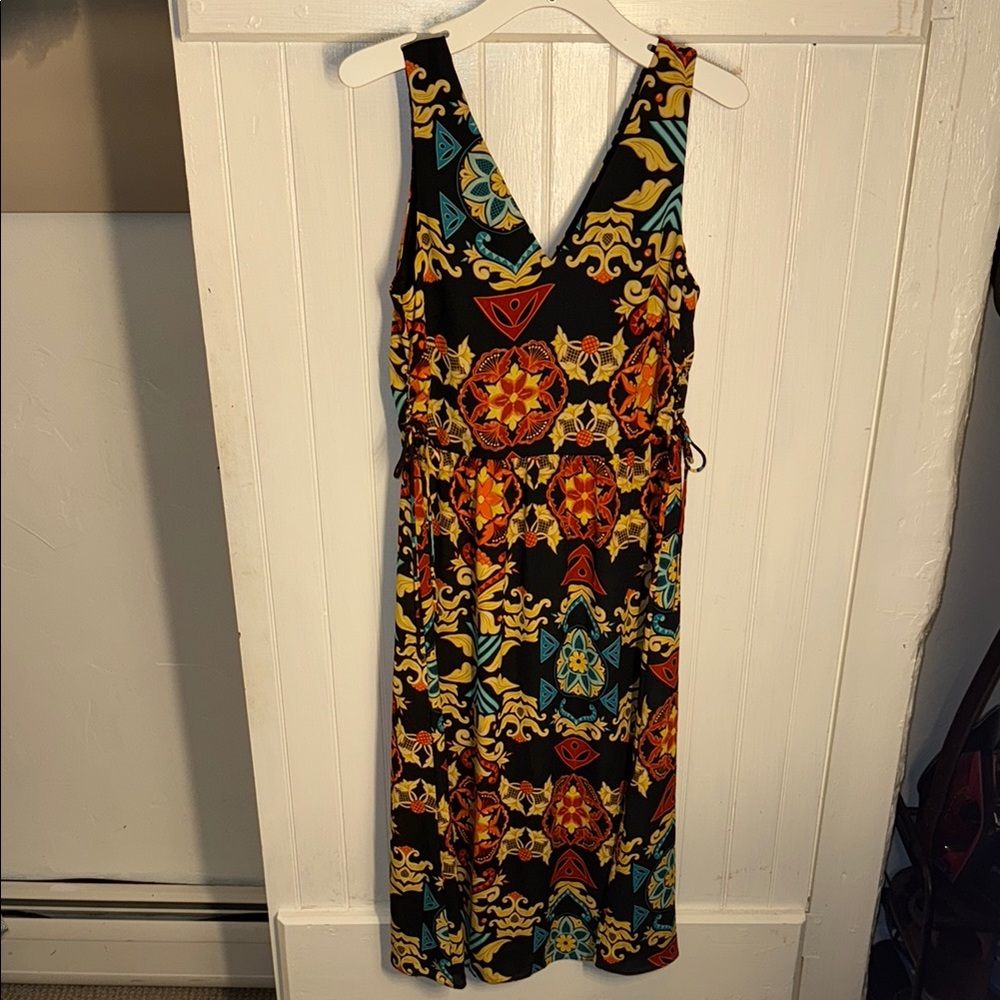 H&M Black and Orange Sleeveless V-Neck Midi Sundress